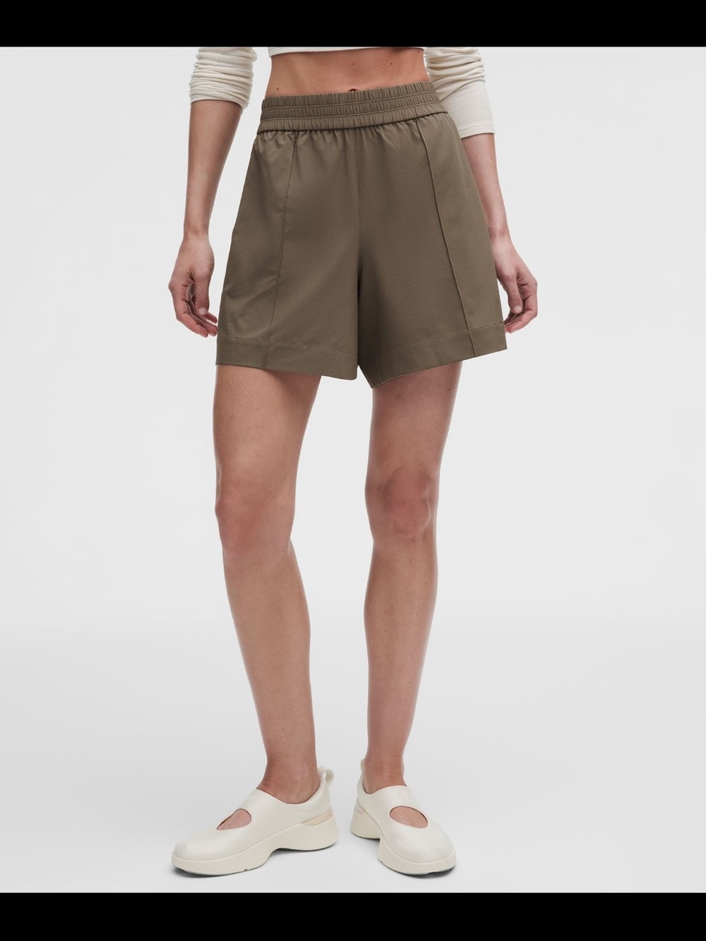 lululemon Breezily Mis rise Short 6” NWT sz XS
